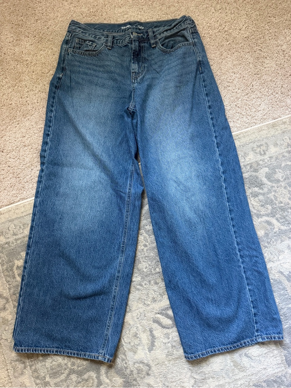 Old Navy Women’s Mid-Rise Wow Baggy Wide-Leg Jeans in Blue